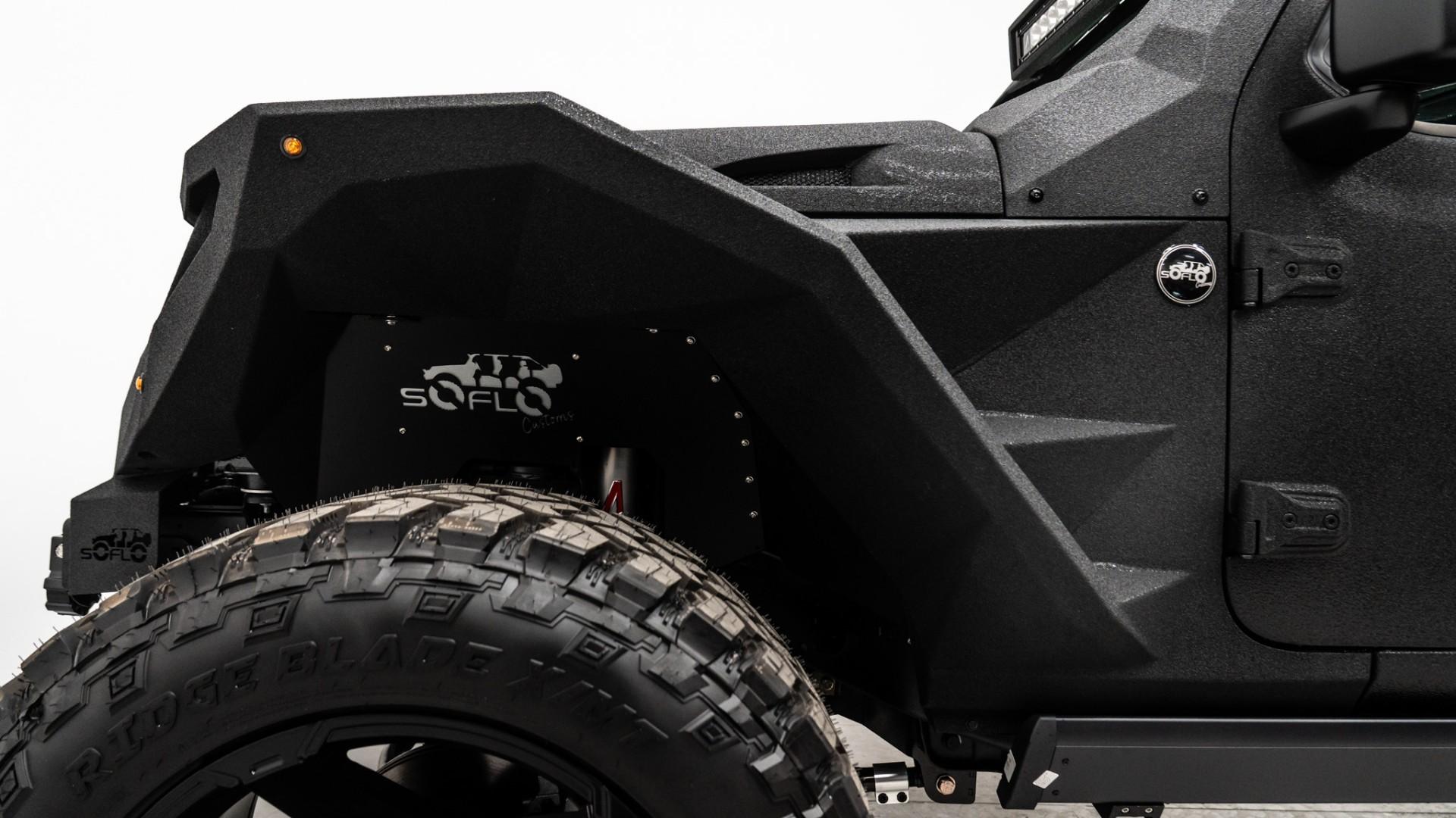 2026 JEEP GLADIATOR in Black, photo 12 of 28
