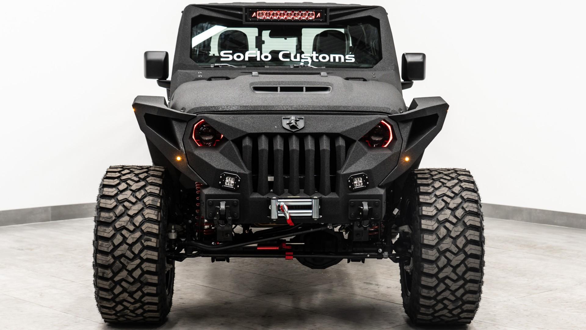 2026 JEEP GLADIATOR in Black, photo 13 of 28