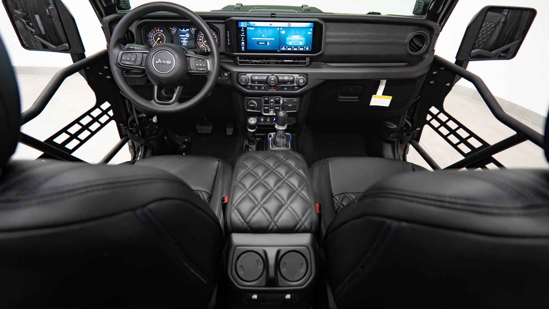 2026 JEEP GLADIATOR in Black, photo 2 of 28