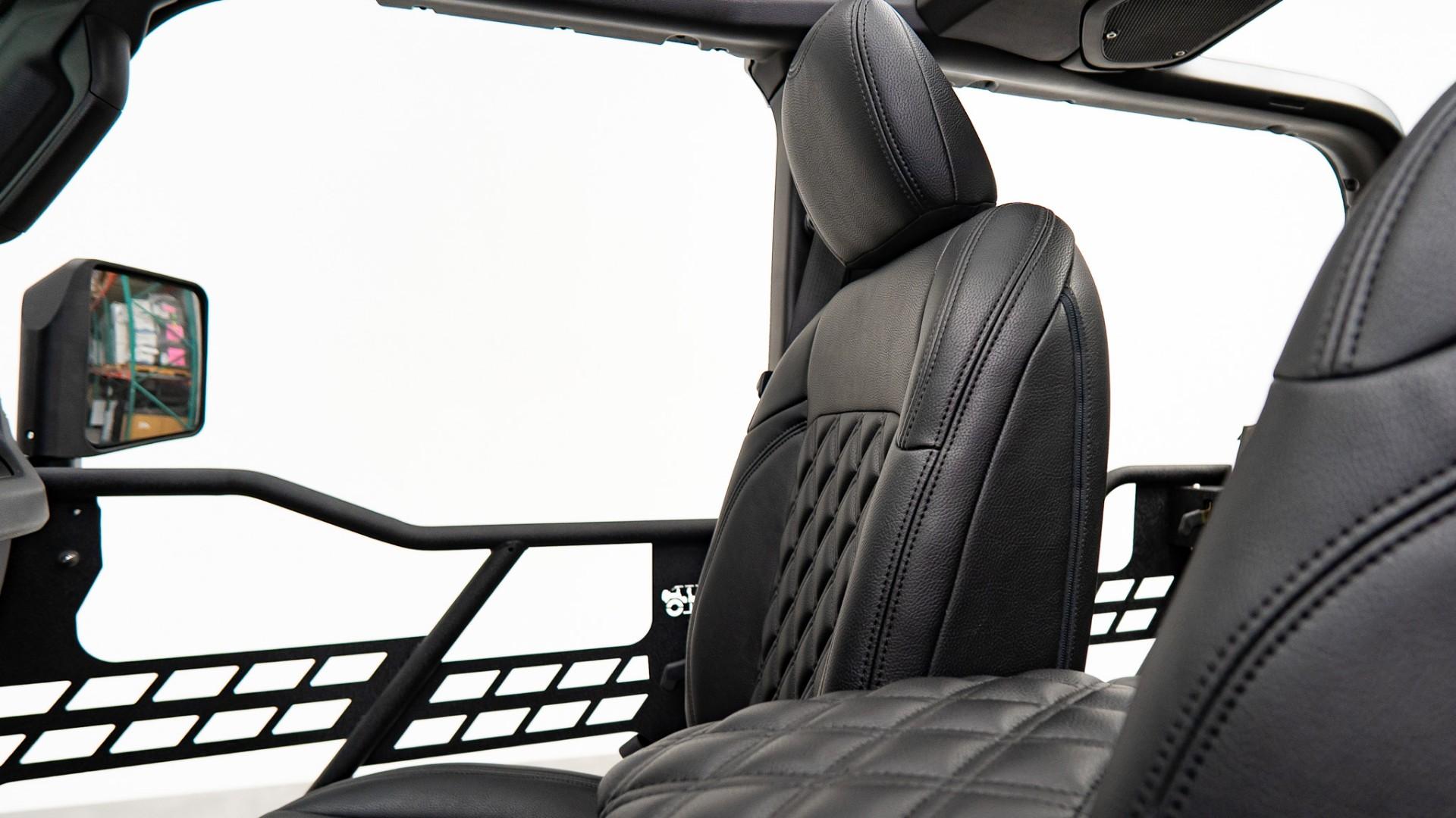 2026 JEEP GLADIATOR in Black, photo 24 of 28