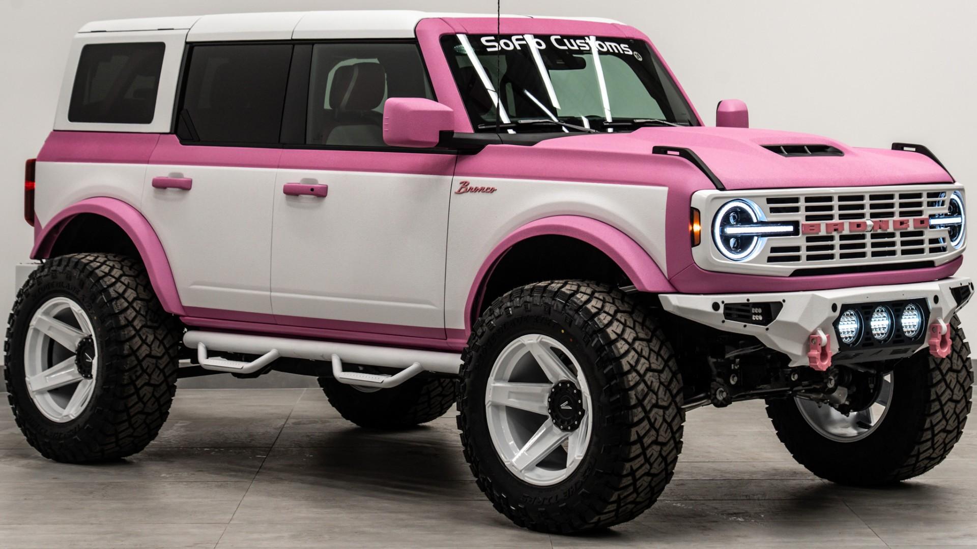 2025 FORD BRONCO in Pink, photo 3 of 26