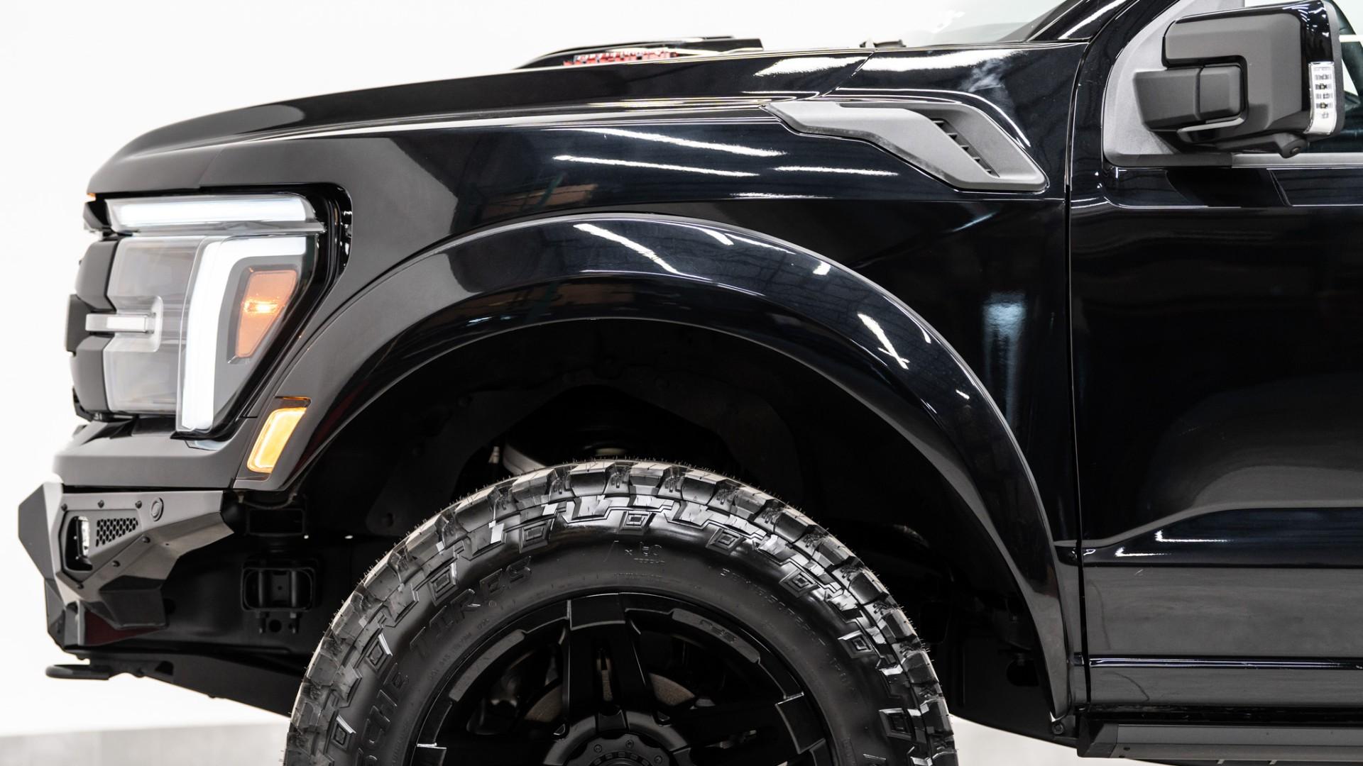 2025 FORD F-150 4X4 LARIAT in Black, photo 21 of 54