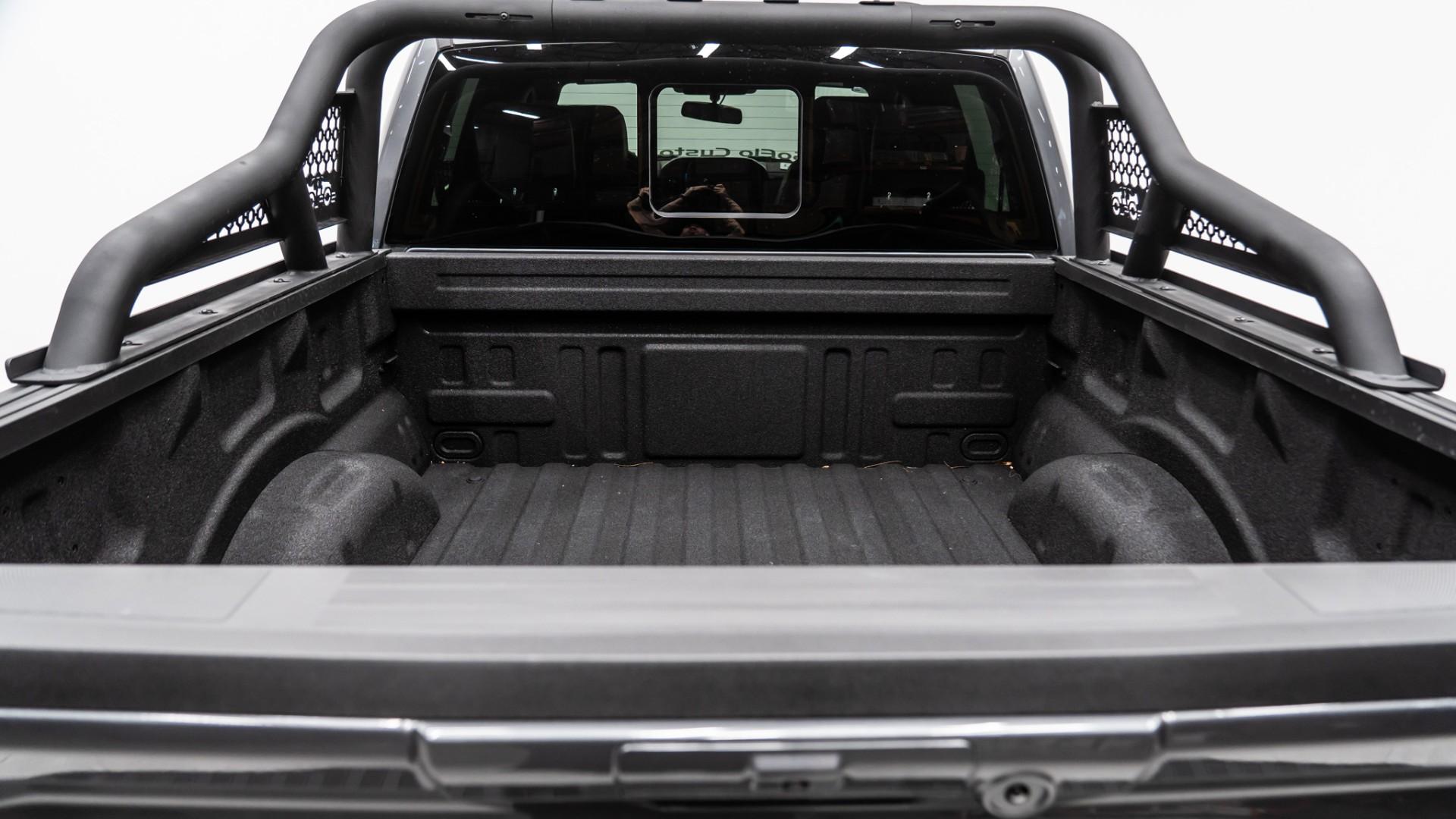 2025 FORD F-150 LARIAT in Gray, photo 33 of 40