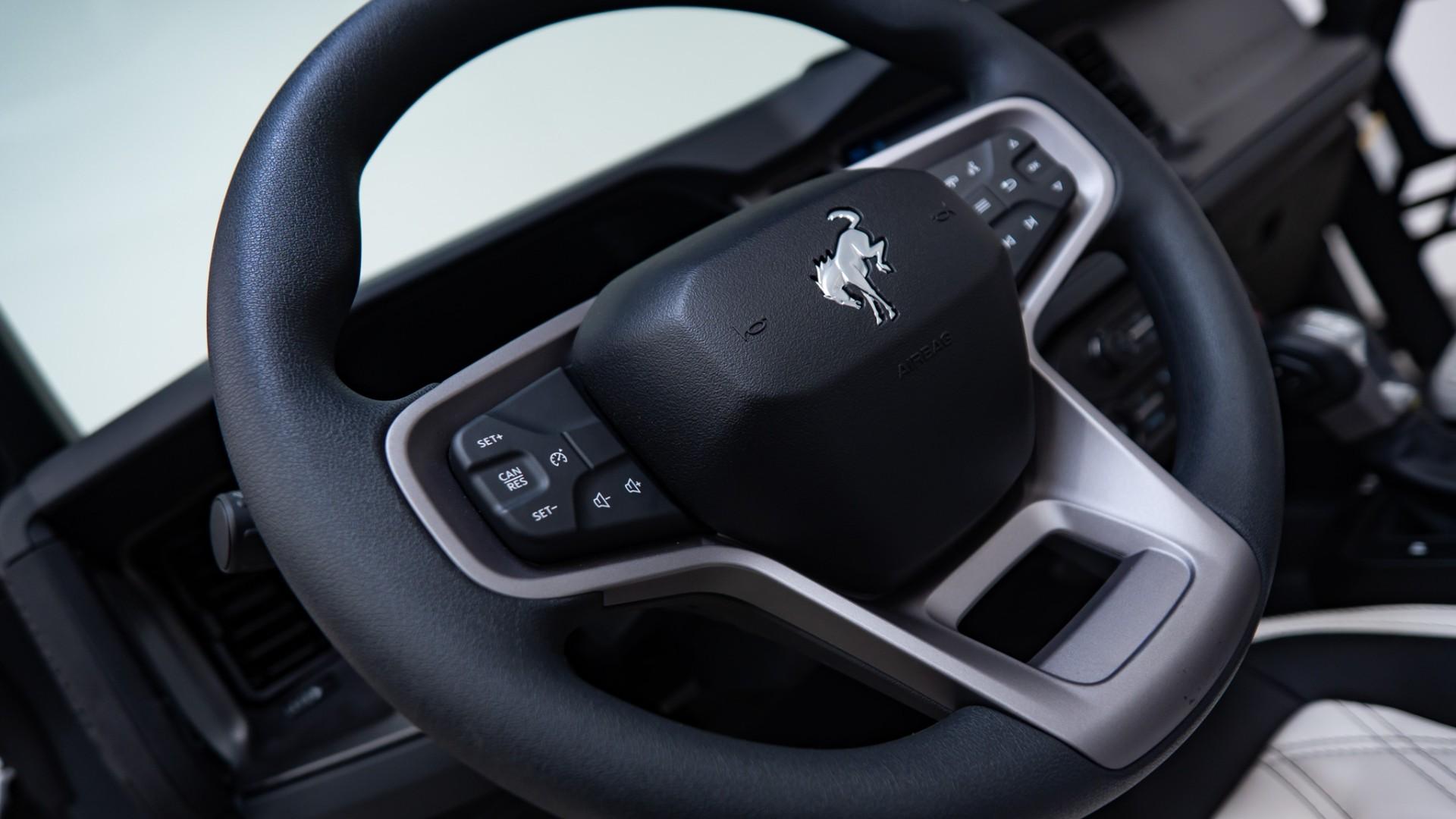 2026 FORD BRONCO in White, photo 25 of 57
