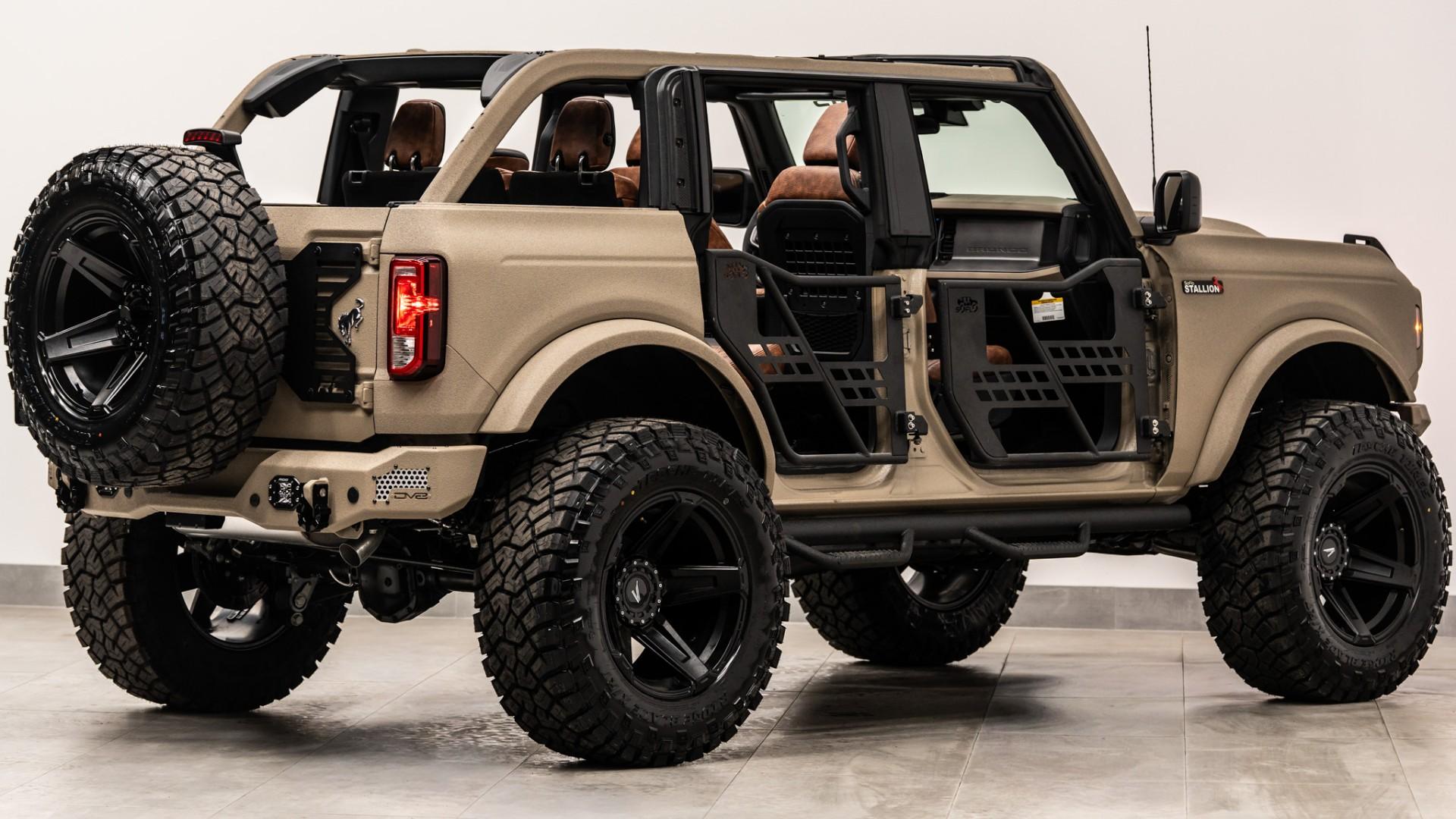 2026 FORD BRONCO in Tan, photo 28 of 58