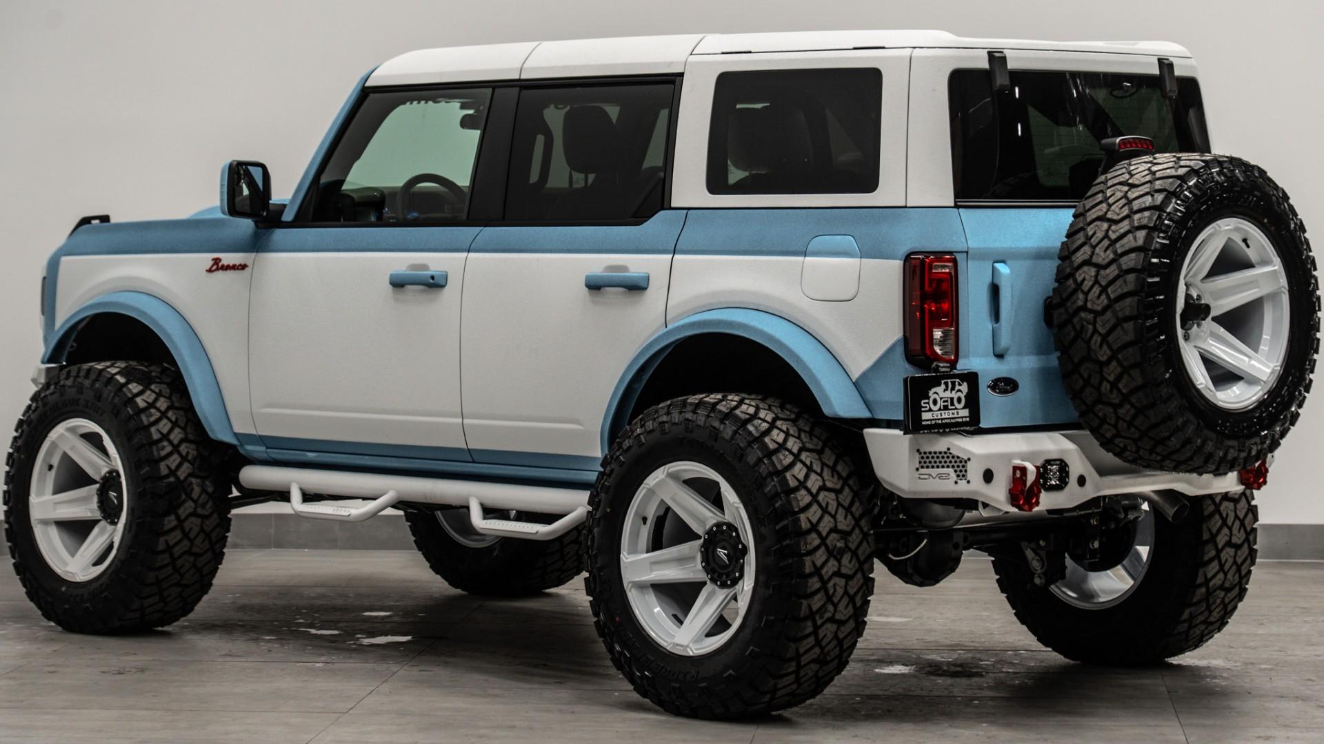 2026 FORD BRONCO in Baby Blue, photo 10 of 53