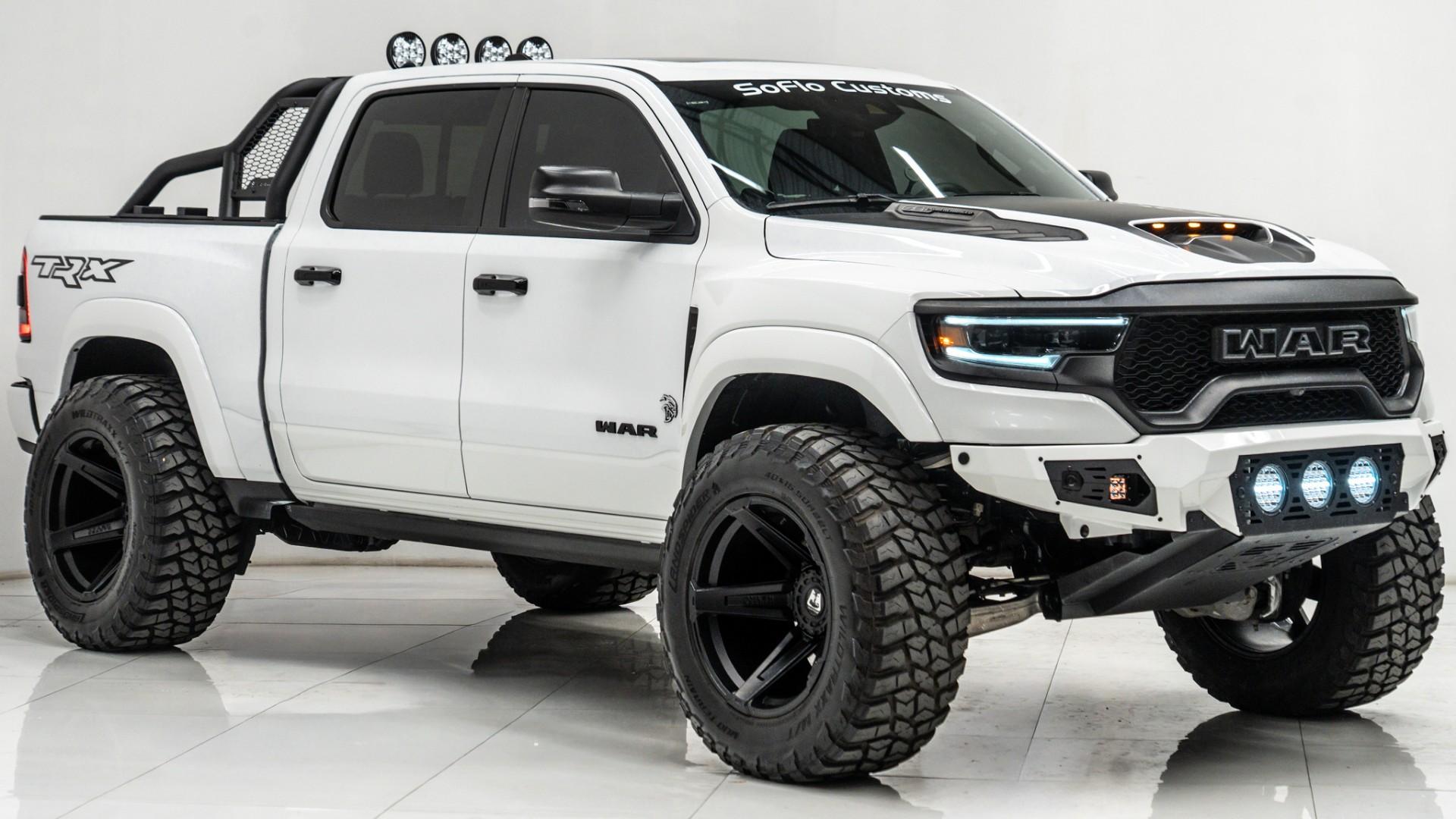 2022 RAM TRX in BRIGHT WHITE CLEARCOAT, photo 5 of 44