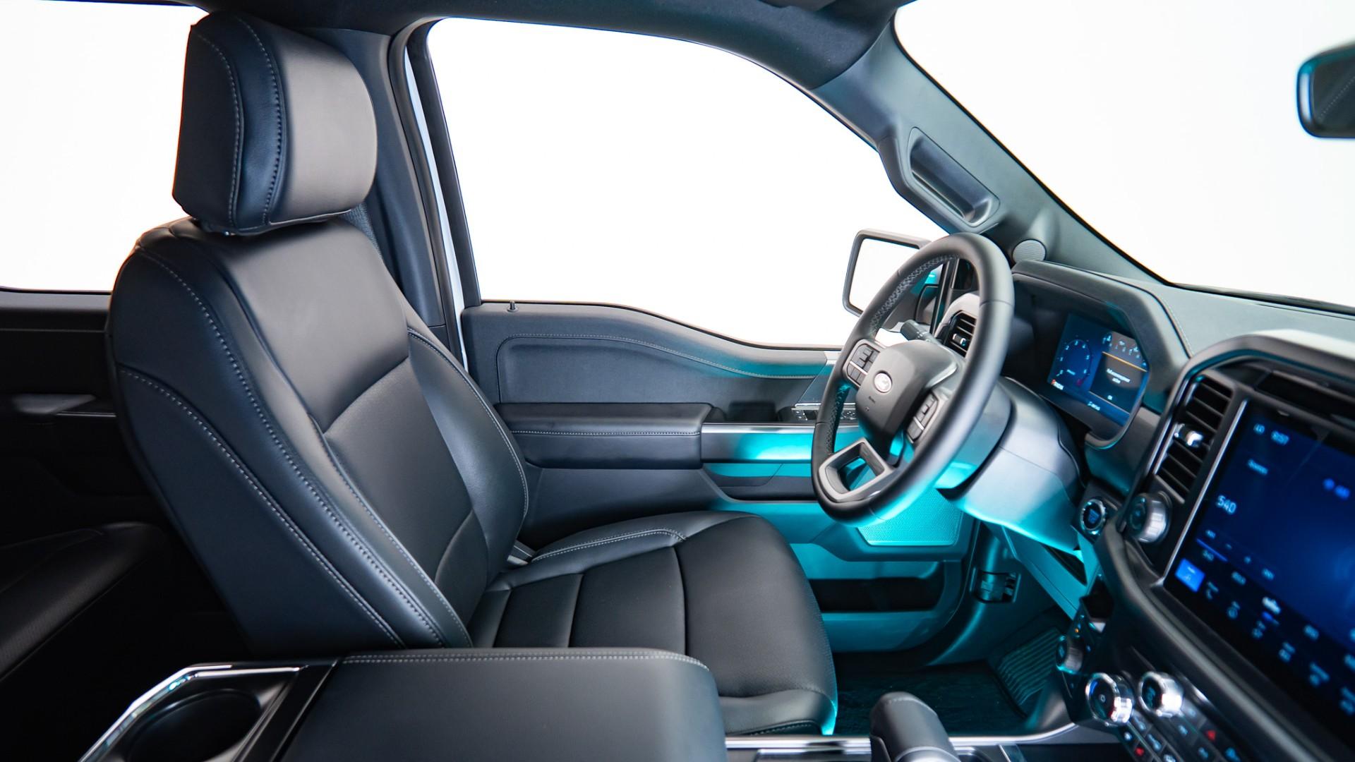 2025 FORD F-150 in White, photo 31 of 46