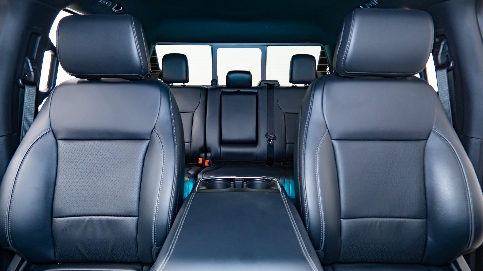2025 FORD F-150 in White, photo 3 of 46