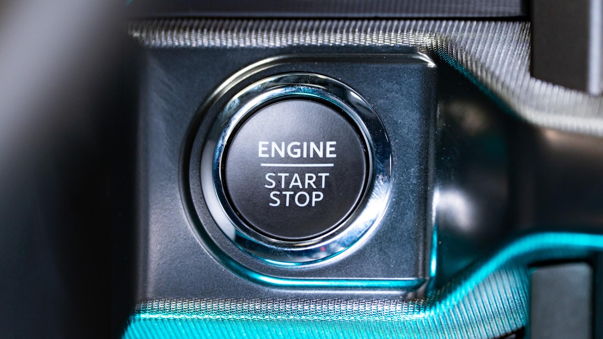 2025 FORD F-150 in White, photo 40 of 46