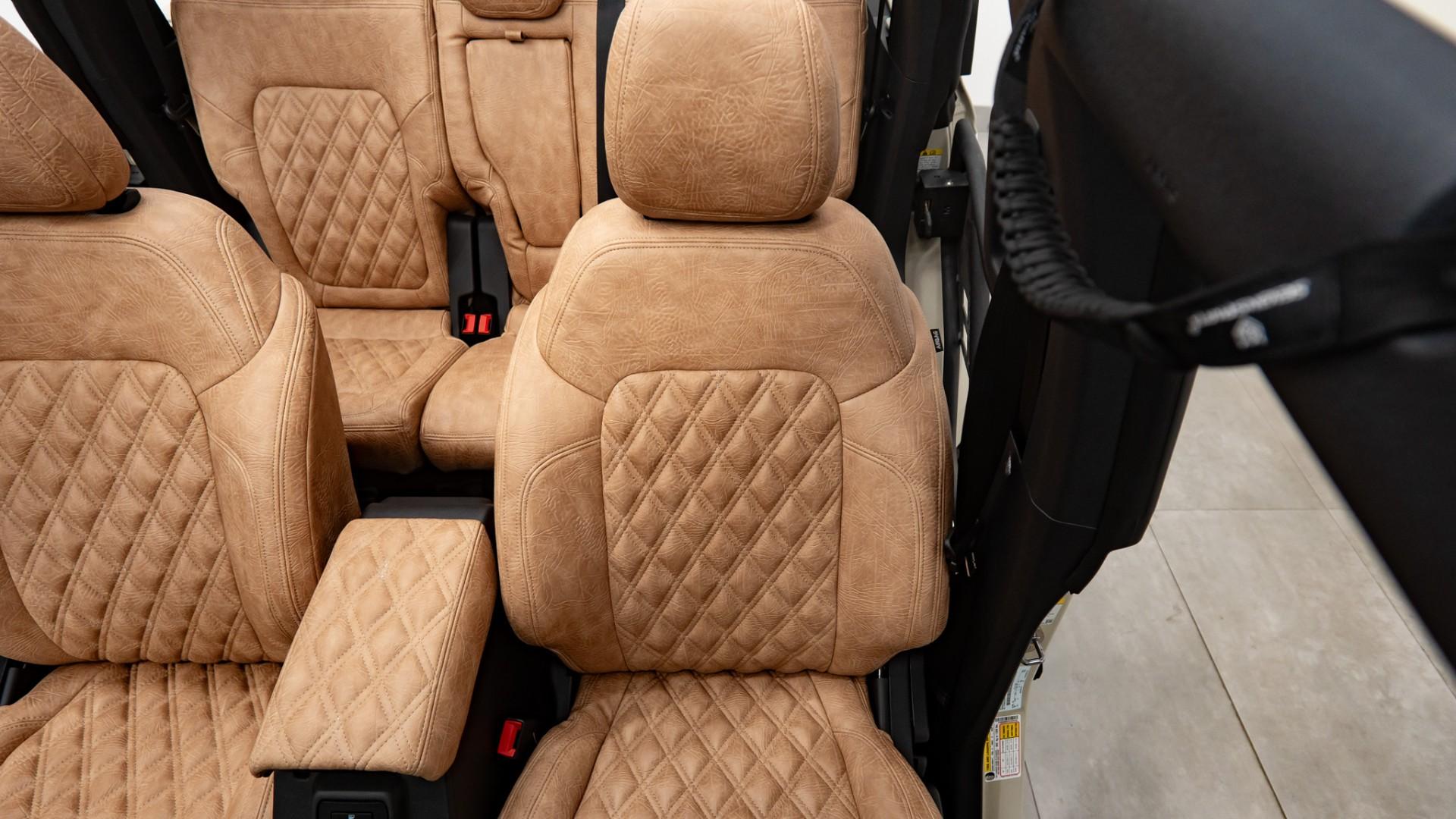 2025 FORD BRONCO in Desert Sand, photo 37 of 57