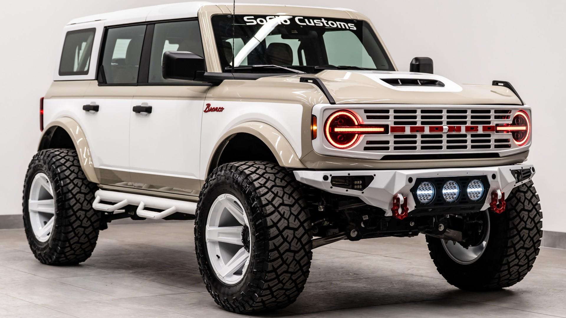 2025 FORD BRONCO in Desert Sand, photo 6 of 57