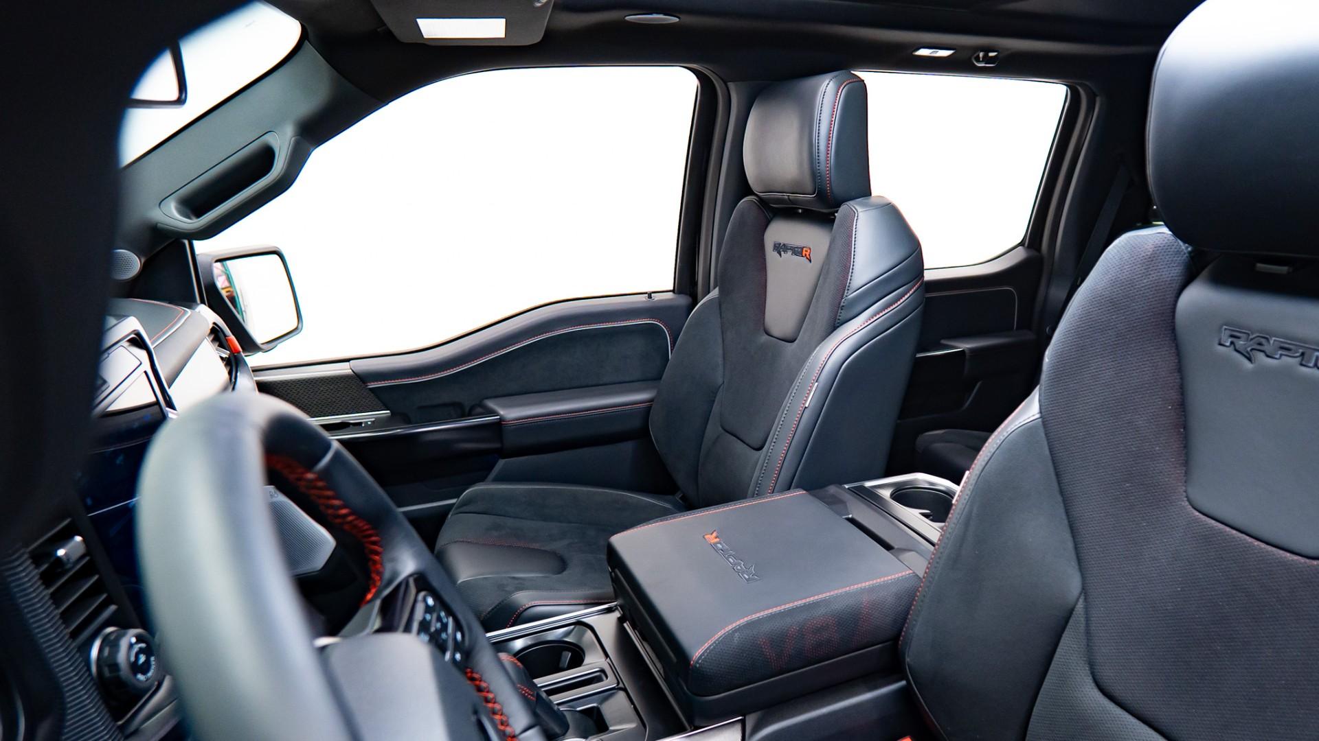 2025 FORD F-150 RAPTOR R in Black, photo 40 of 53