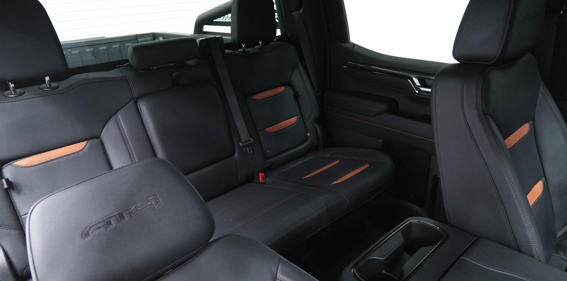 2025 GMC SIERRA 1500 in Black, photo 27 of 50