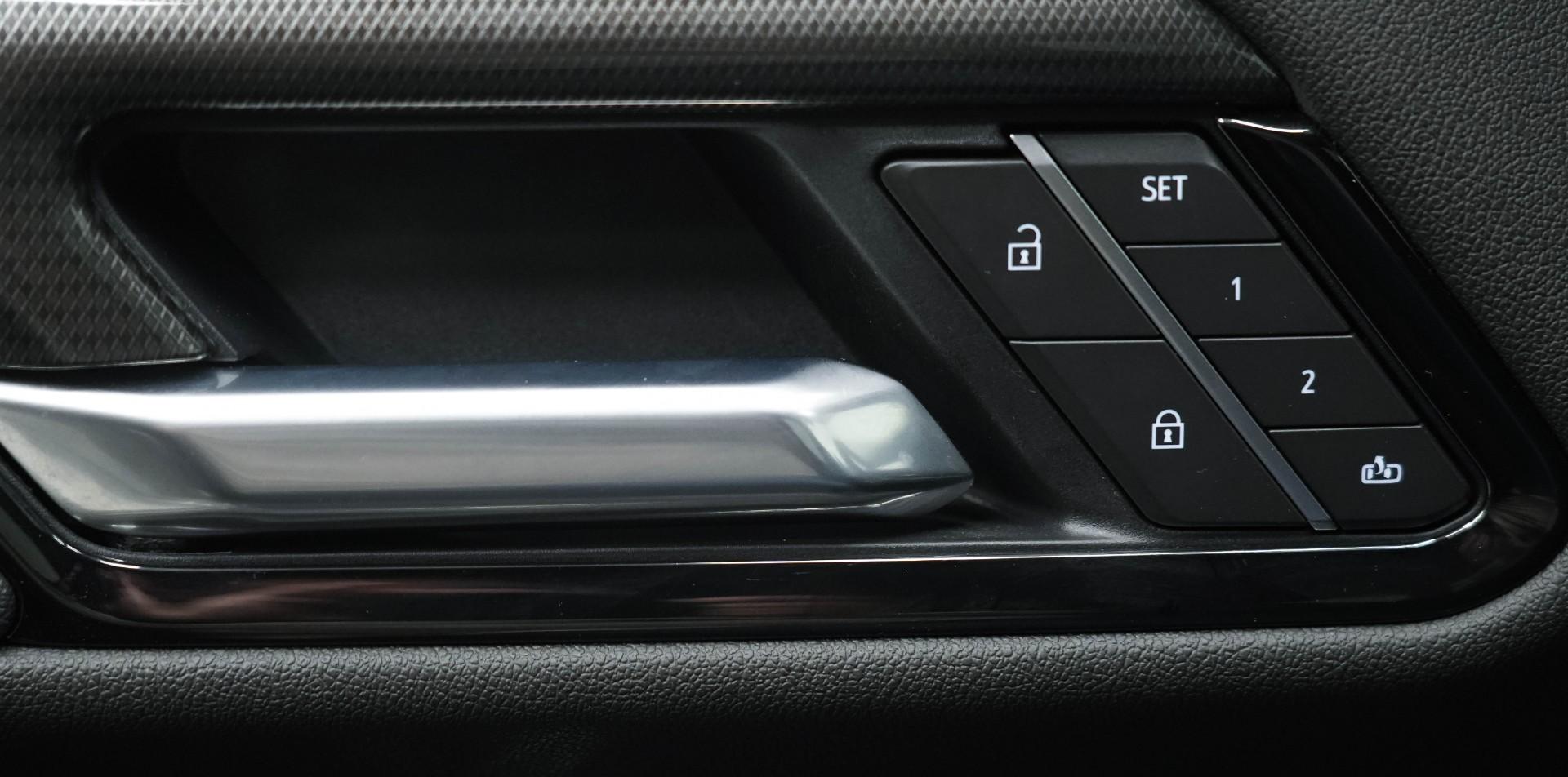 2025 GMC SIERRA 1500 in Black, photo 43 of 50