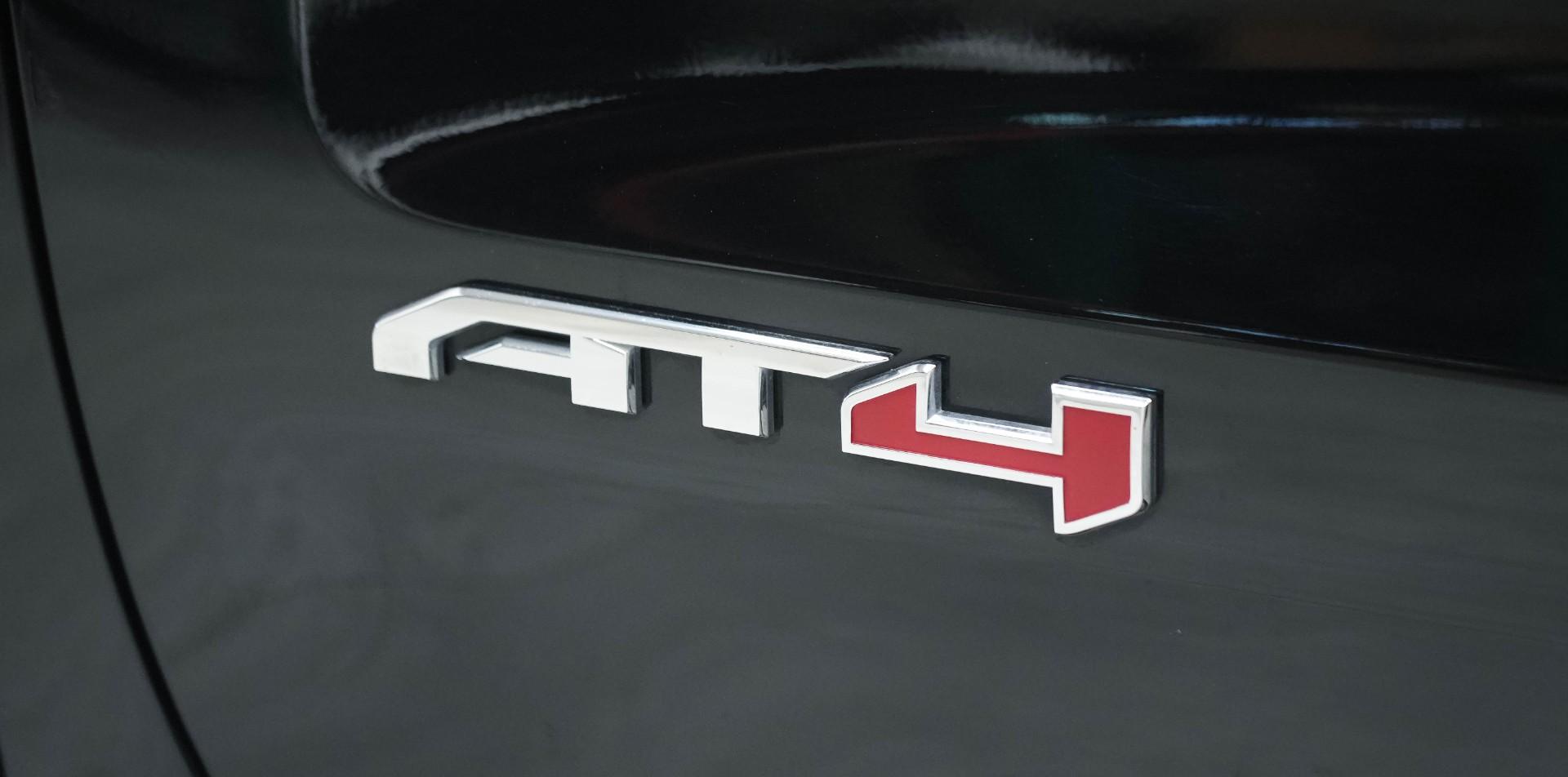 2025 GMC SIERRA 1500 in Black, photo 17 of 50