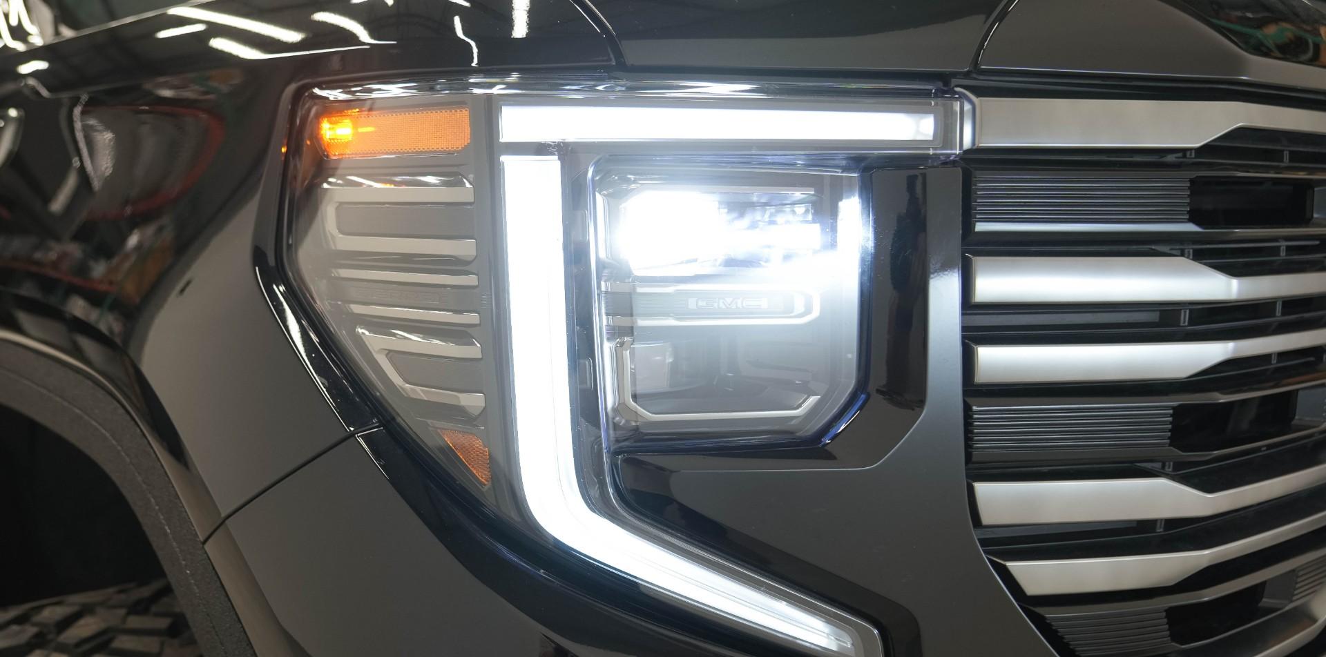 2025 GMC SIERRA 1500 in Black, photo 21 of 50