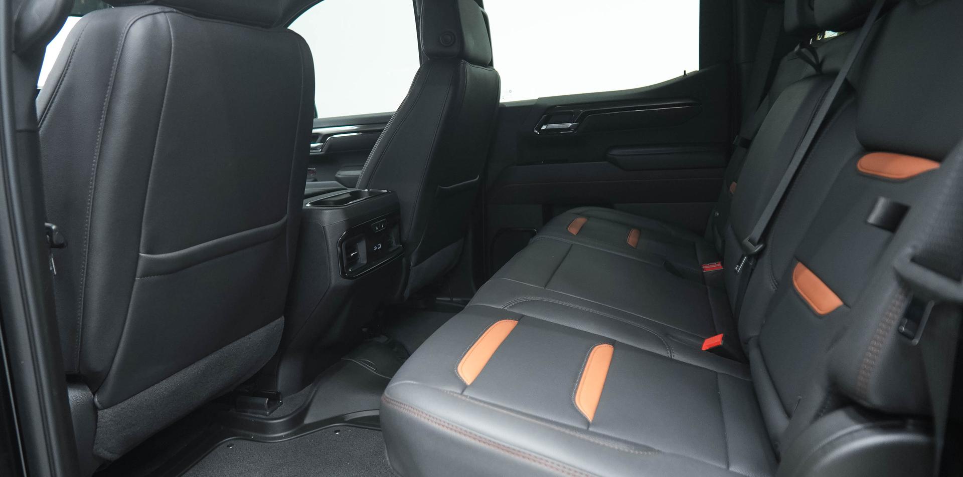 2025 GMC SIERRA 1500 in Black, photo 32 of 50