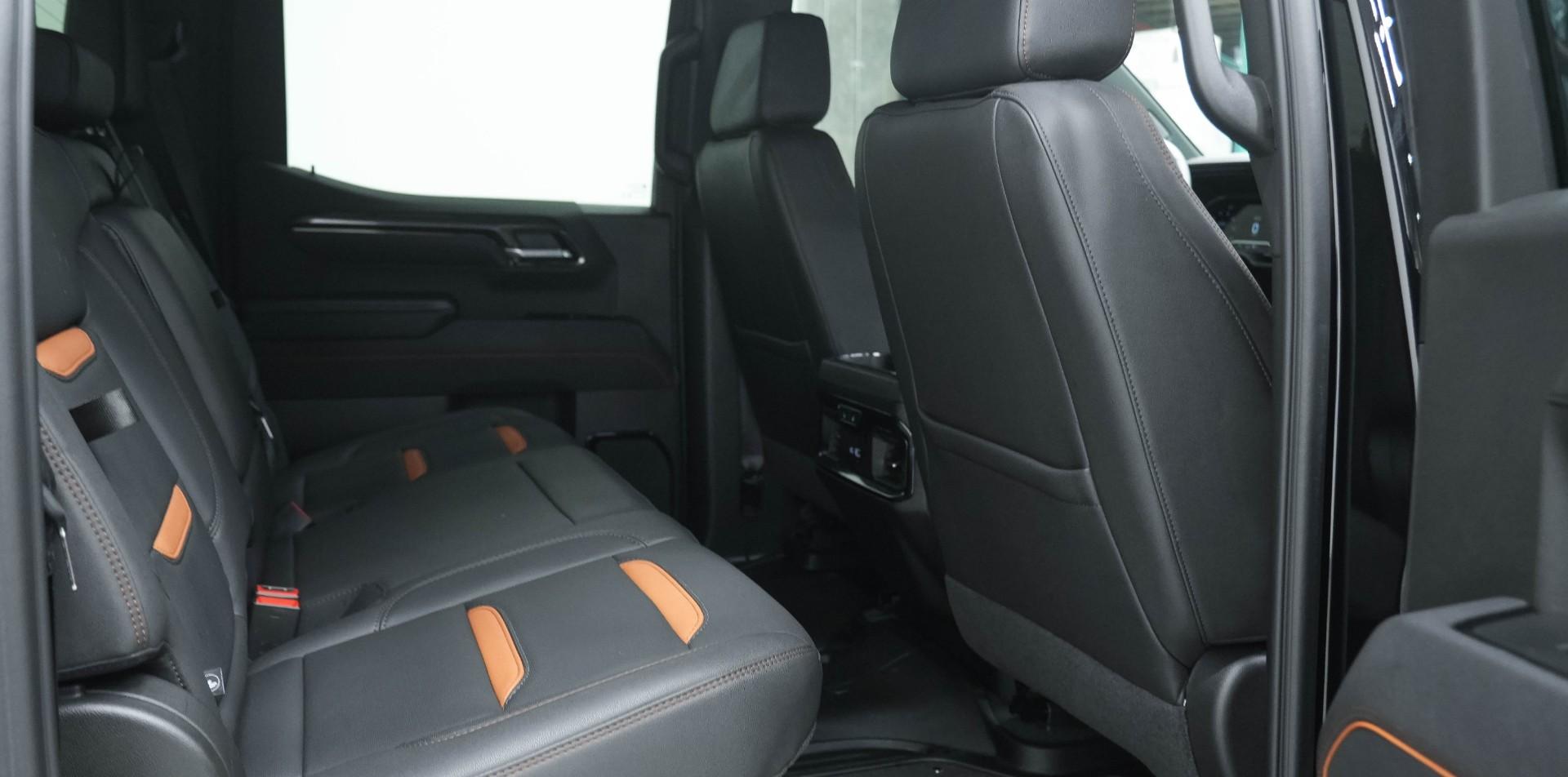2025 GMC SIERRA 1500 in Black, photo 35 of 50