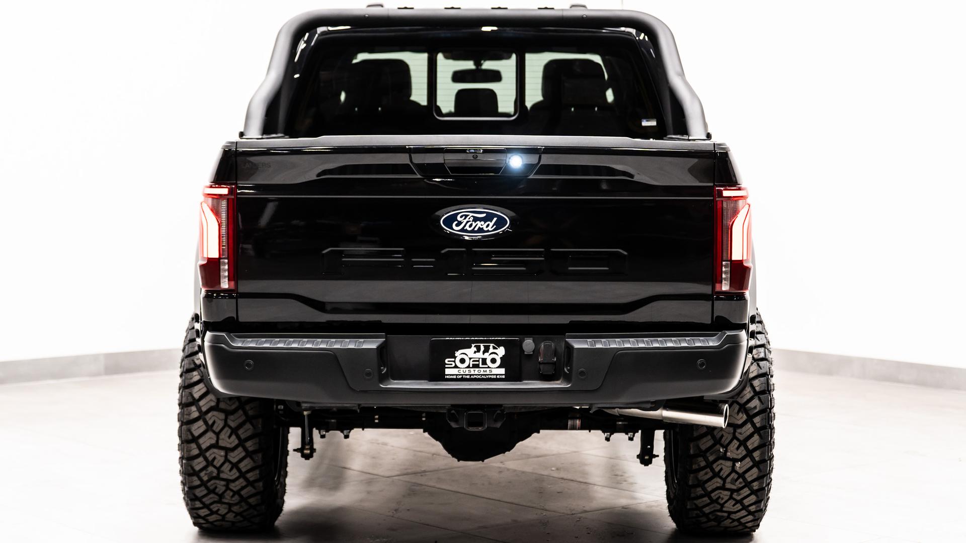 2024 FORD F-150 LARIAT in Black, photo 9 of 45