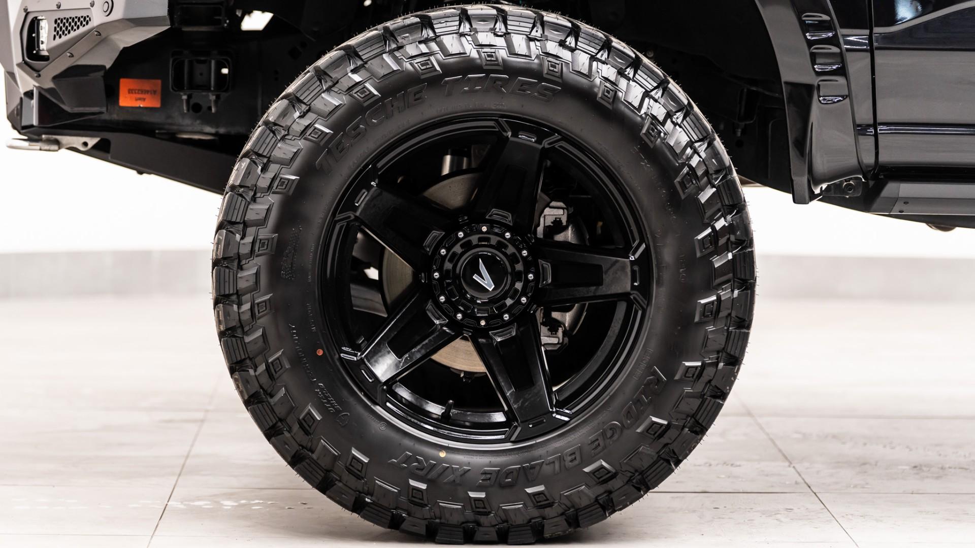 2024 FORD F-150 LARIAT in Black, photo 19 of 45