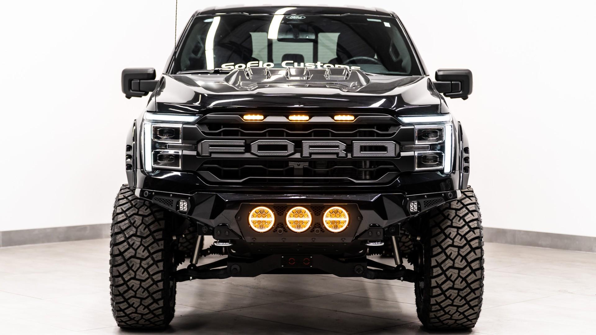 2024 FORD F-150 LARIAT in Black, photo 4 of 45