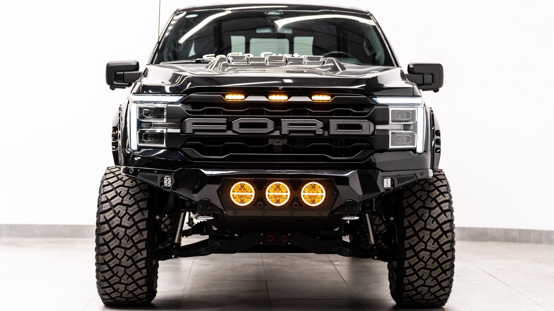 2024 FORD F-150 LARIAT in Black, photo 24 of 45