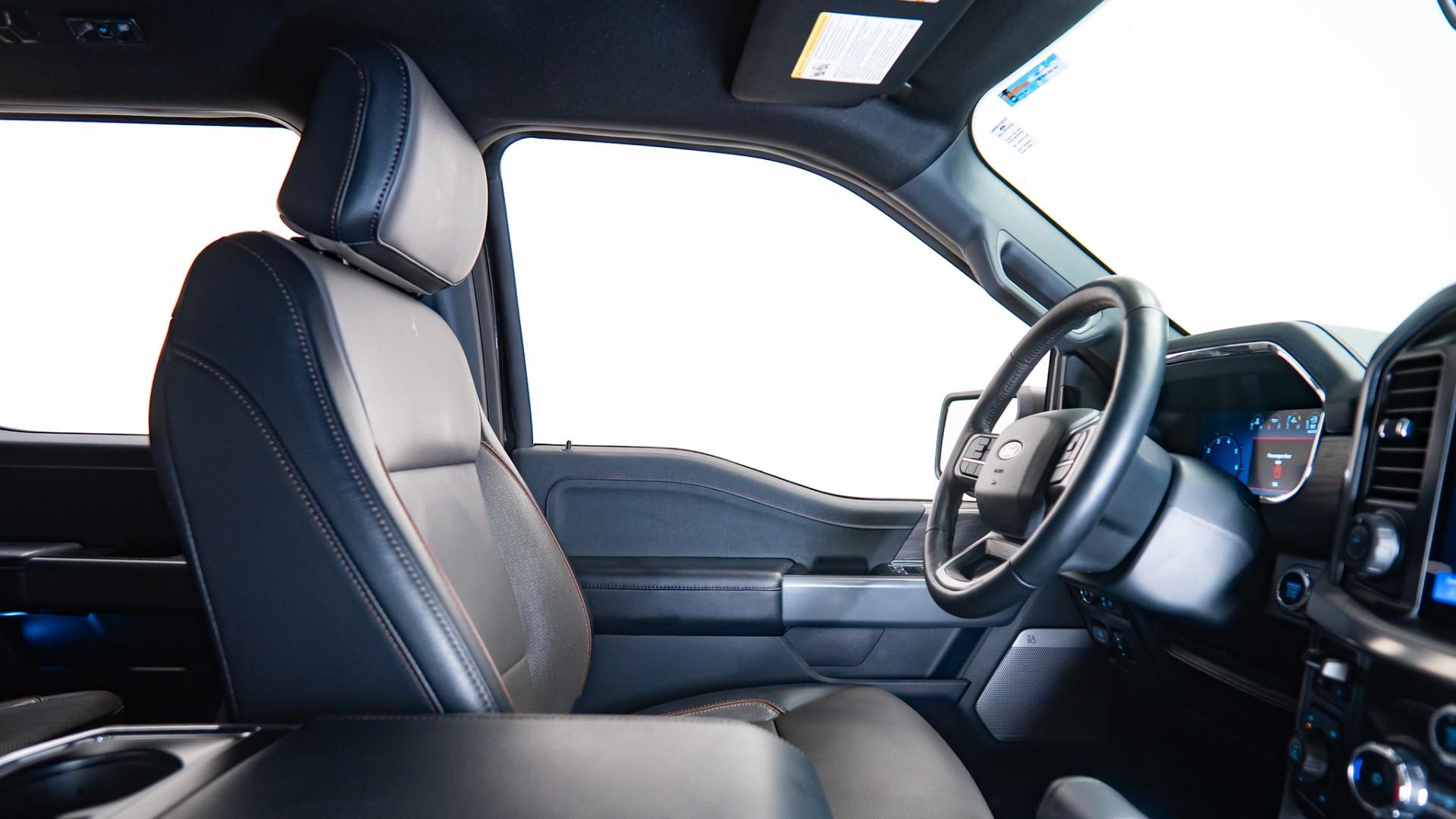 2024 FORD F-150 LARIAT in Black, photo 31 of 45