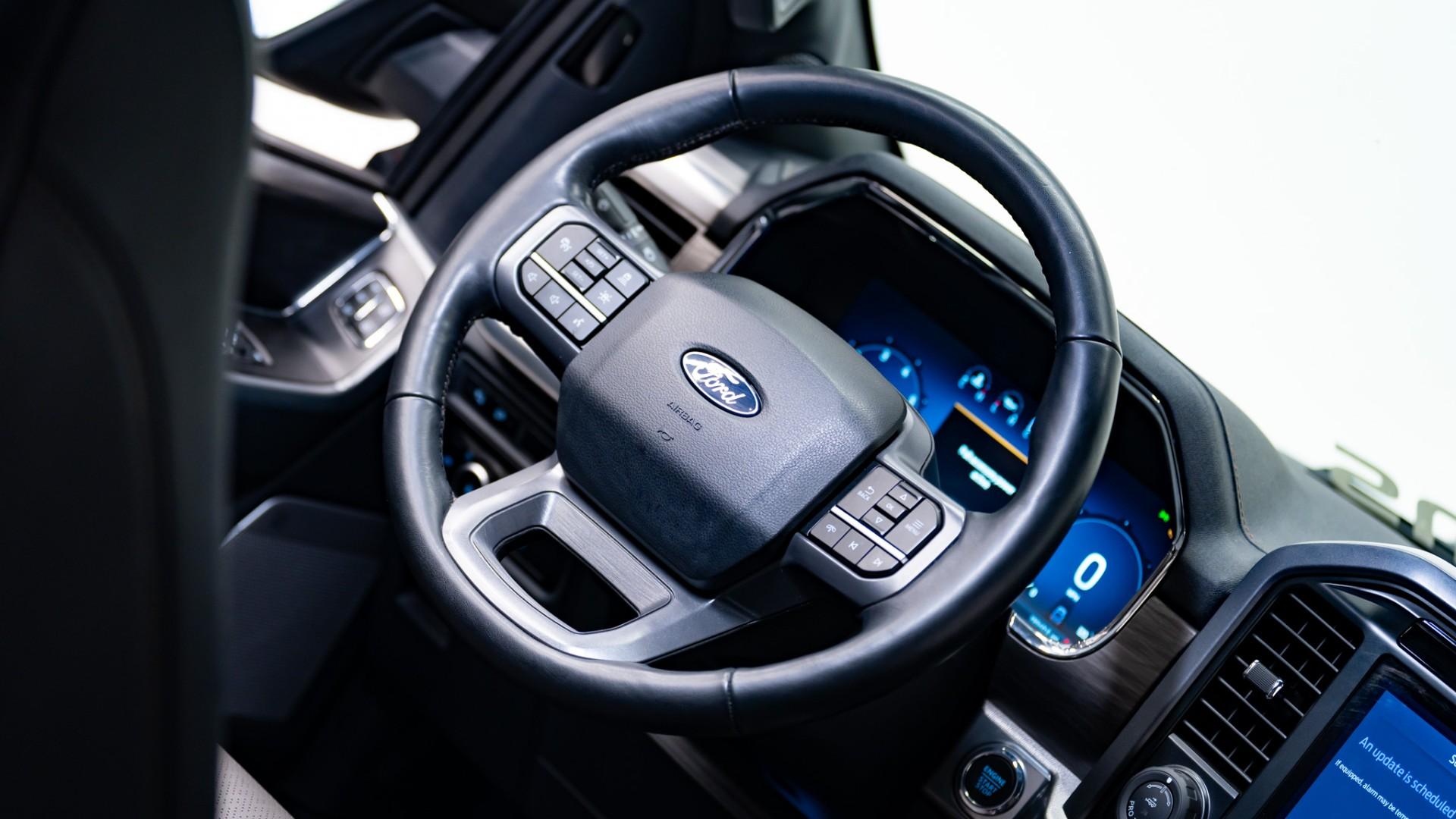 2024 FORD F-150 LARIAT in Black, photo 35 of 45