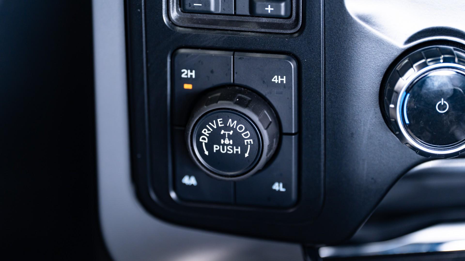 2024 FORD F-150 LARIAT in Black, photo 36 of 45