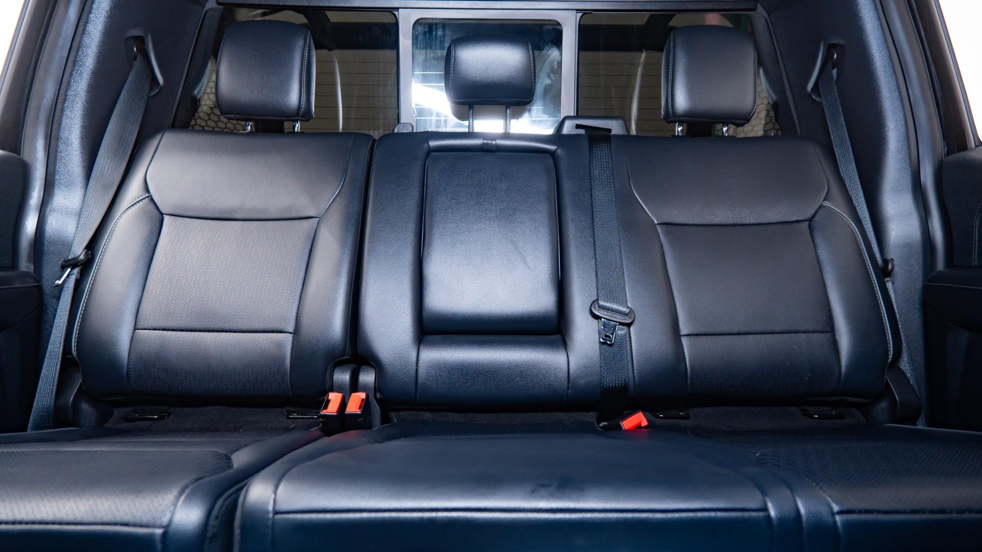 2025 FORD F-150 LARIAT in Black, photo 41 of 57