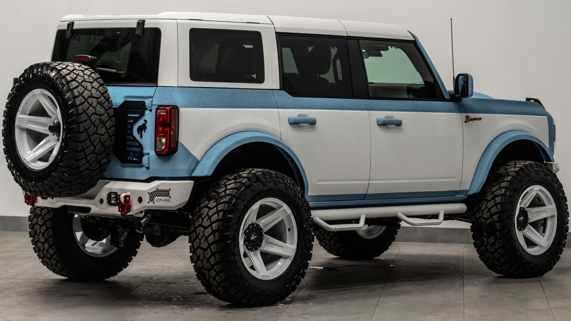 2025 FORD BRONCO in Baby Blue, photo 7 of 54