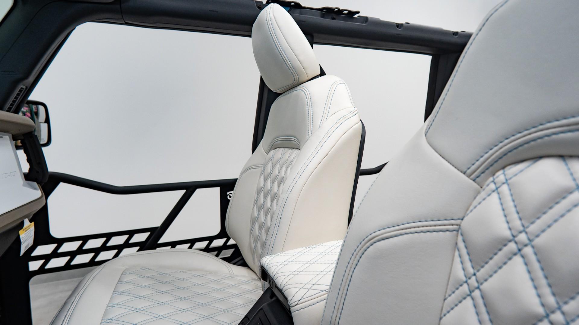2025 FORD BRONCO in Baby Blue, photo 35 of 54