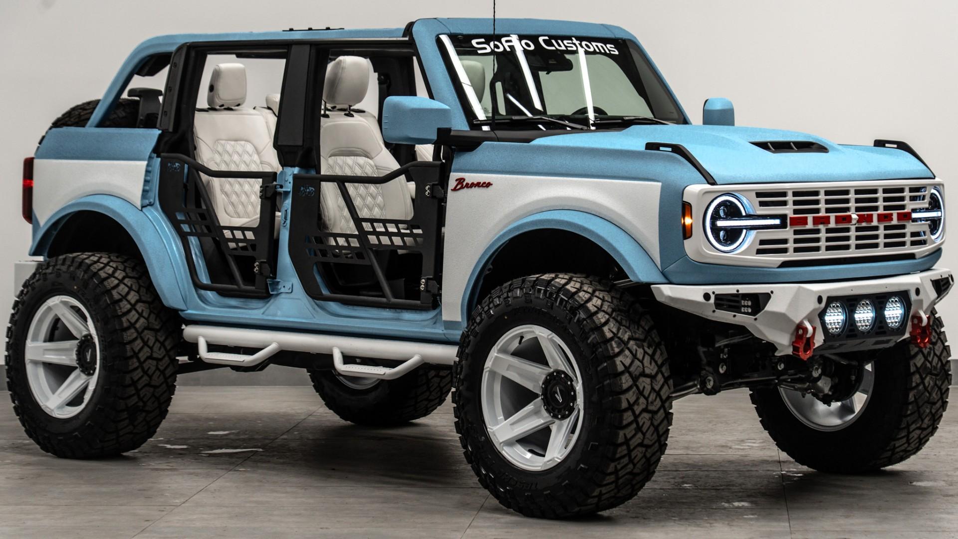 2025 FORD BRONCO in Baby Blue, photo 25 of 54