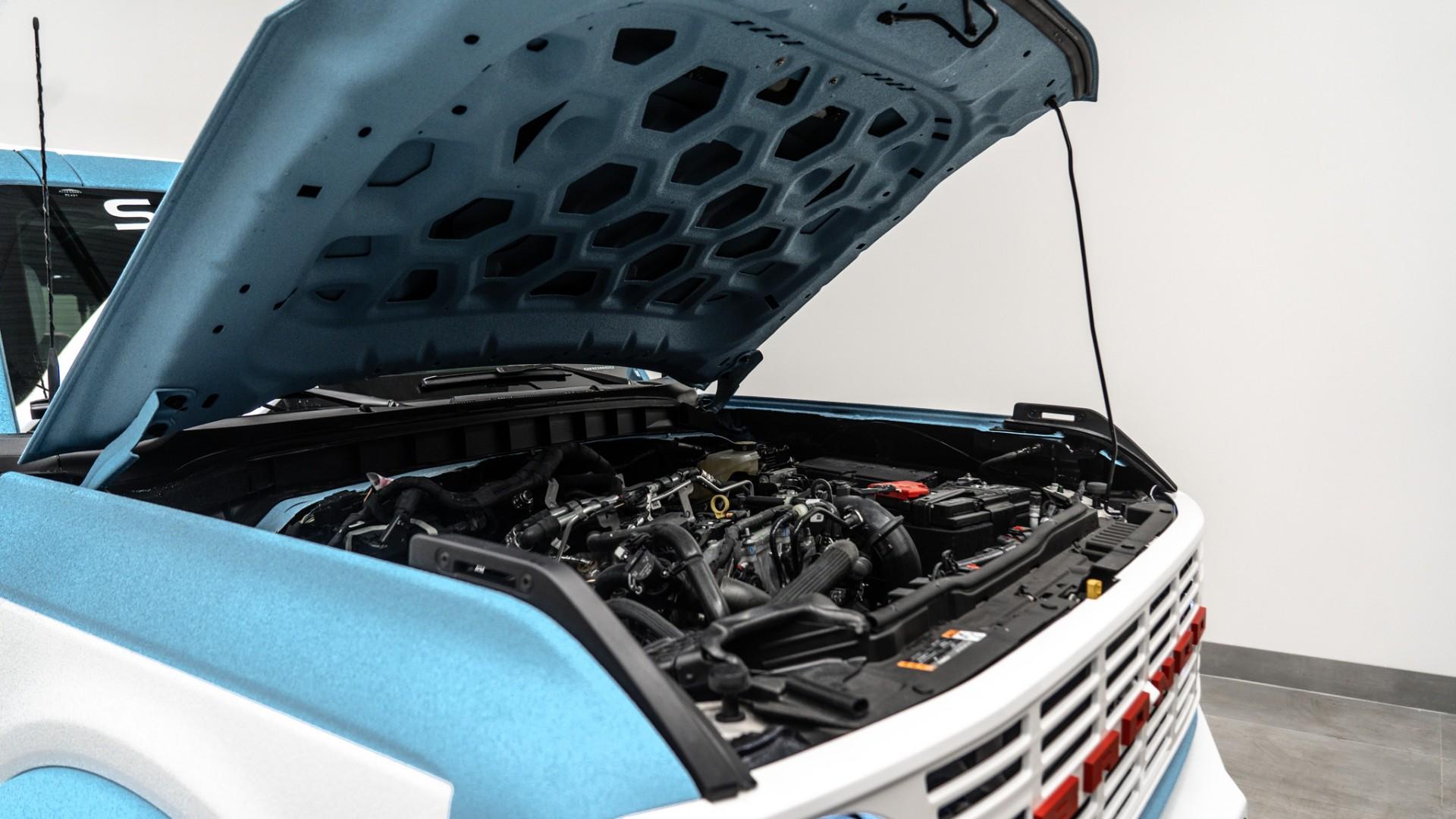 2025 FORD BRONCO in Baby Blue, photo 30 of 46