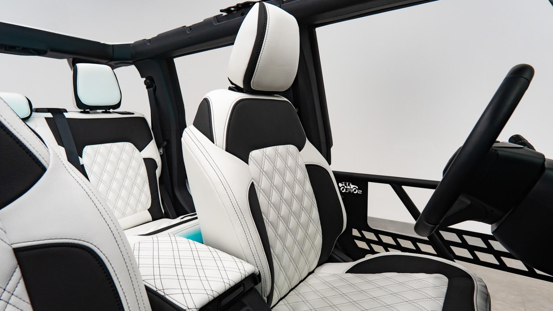 2025 FORD BRONCO in White, photo 30 of 48