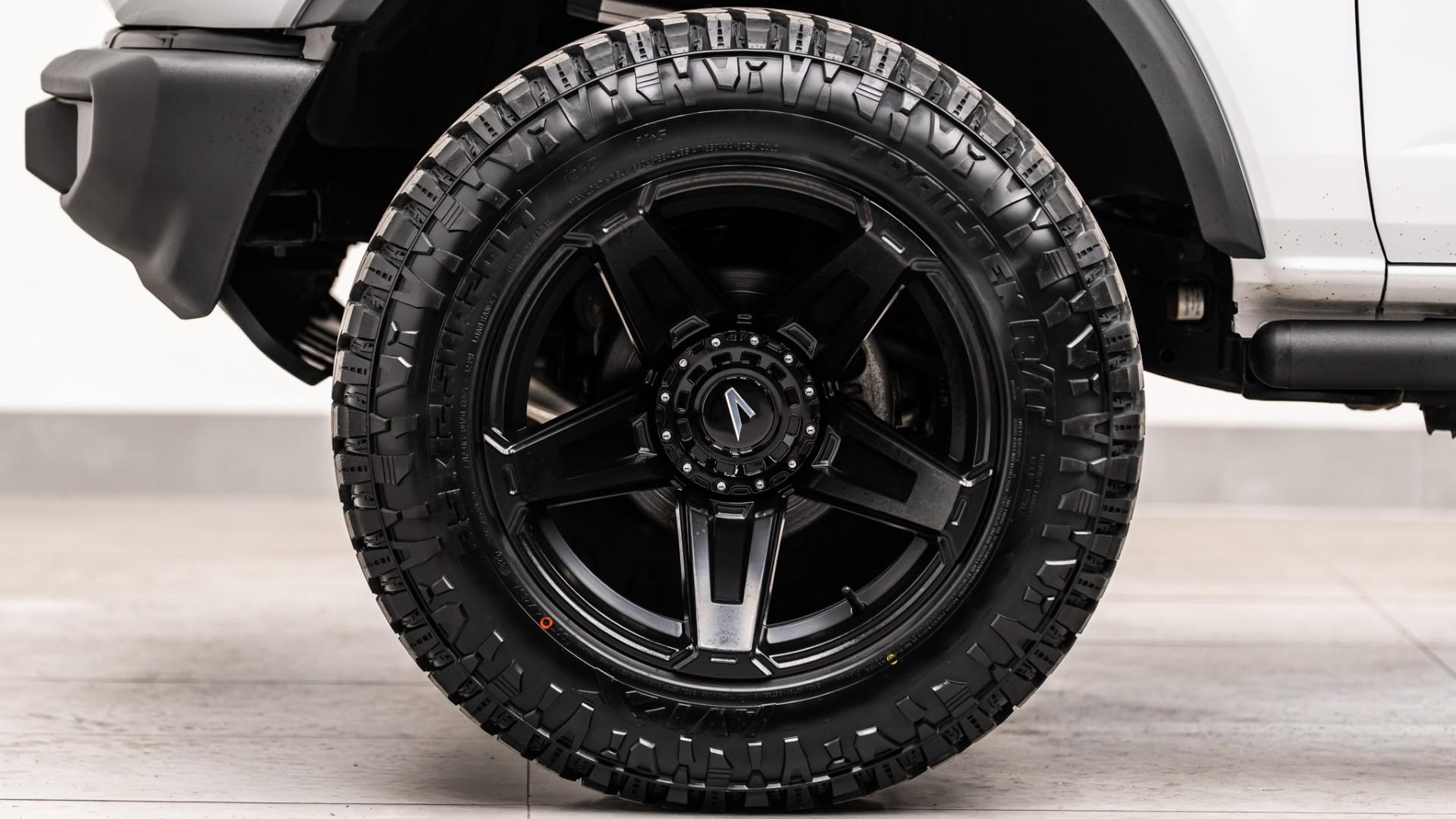 2025 FORD BRONCO in White, photo 46 of 48