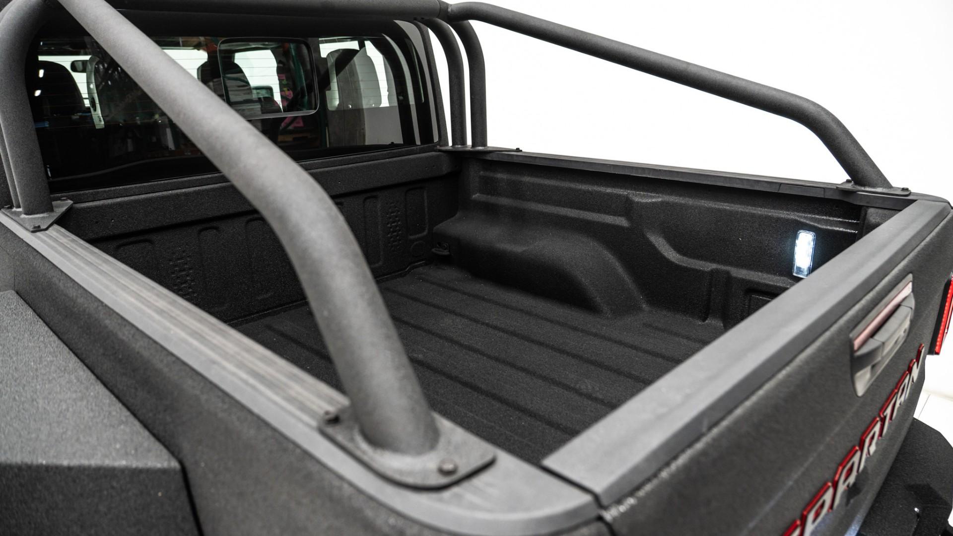 2025 JEEP GLADIATOR in Black, photo 13 of 48