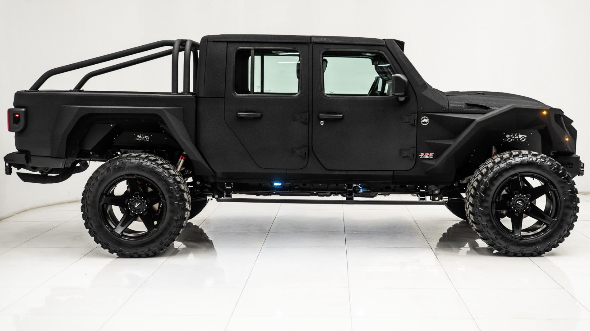 2025 JEEP GLADIATOR in Black, photo 7 of 48