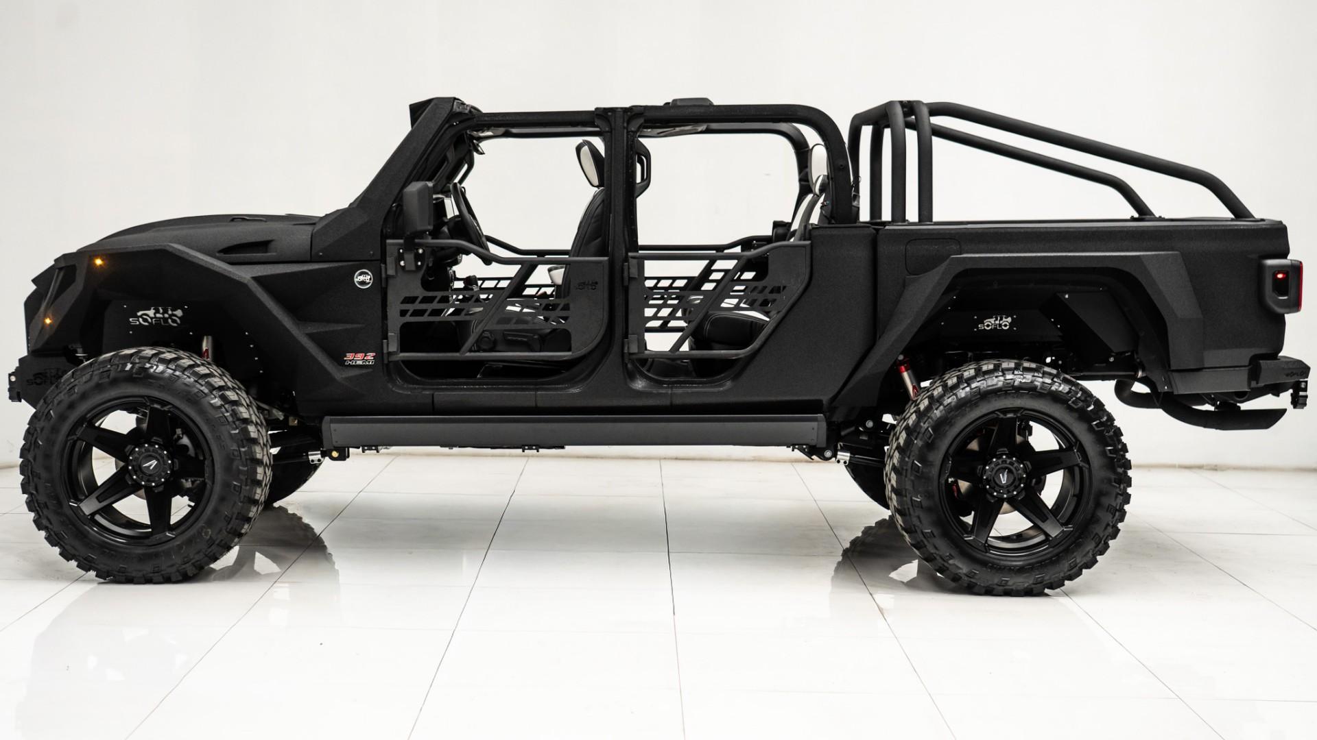 2025 JEEP GLADIATOR in Black, photo 38 of 48