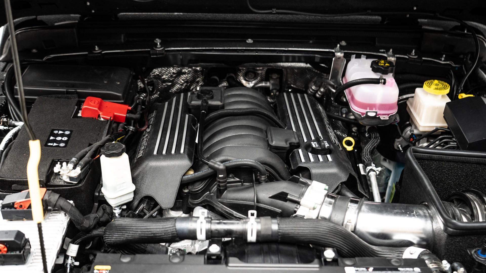 2025 JEEP GLADIATOR in Black, photo 31 of 48