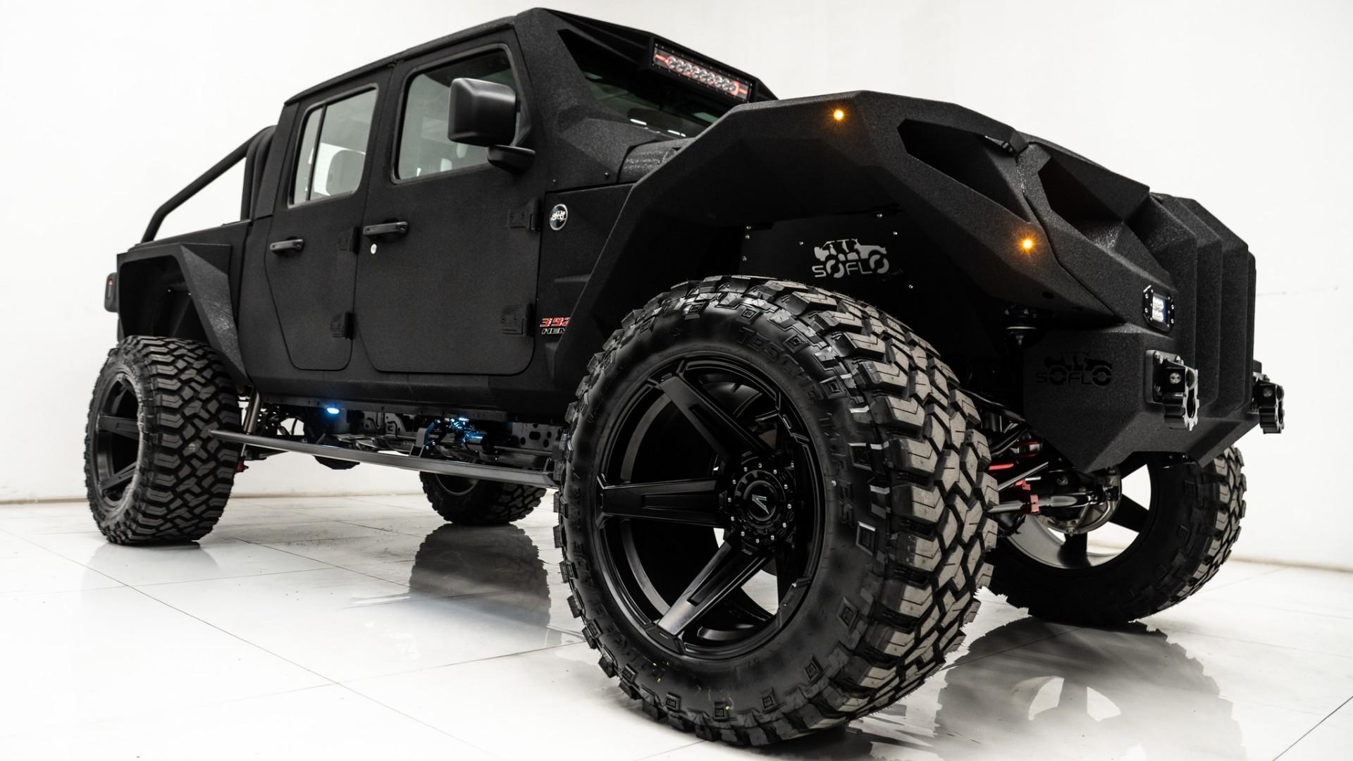 2025 JEEP GLADIATOR in Black, photo 6 of 48