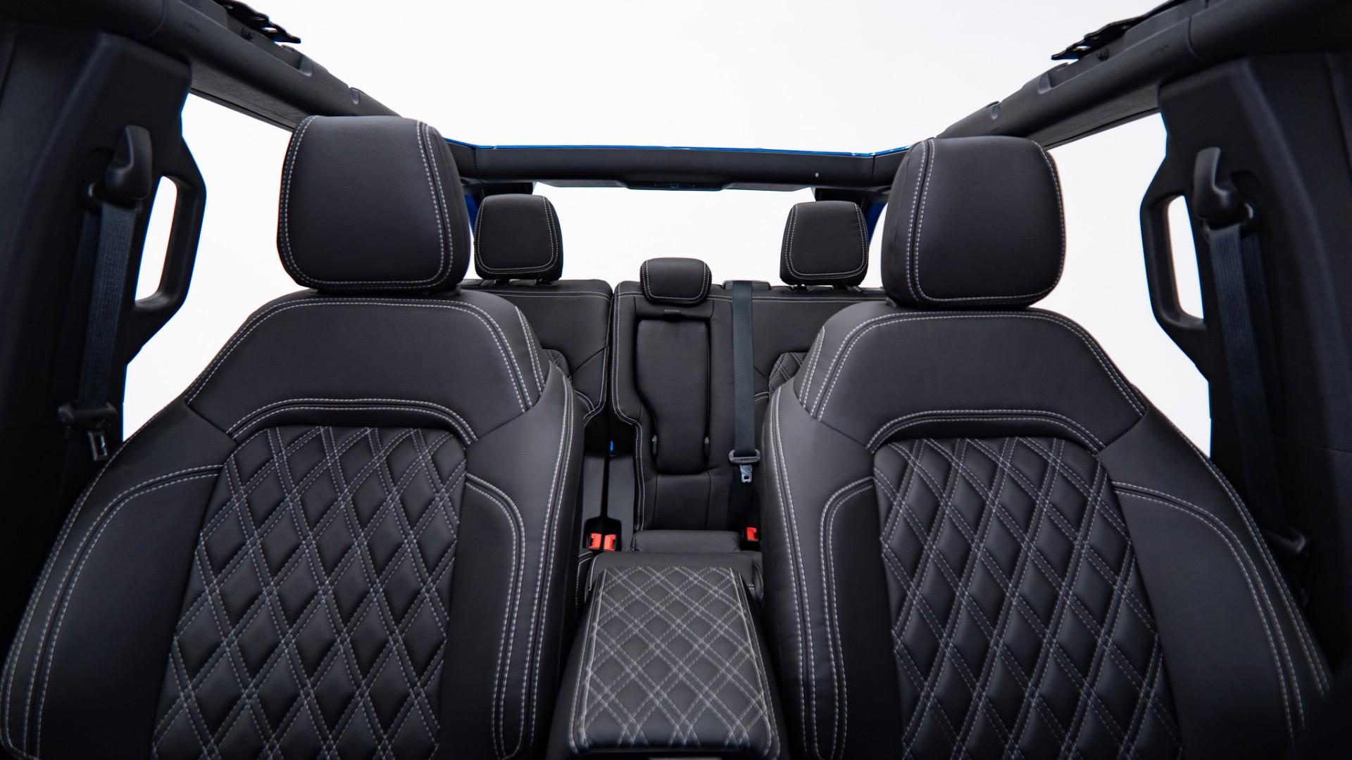 2024 FORD BRONCO in Blue, photo 32 of 44