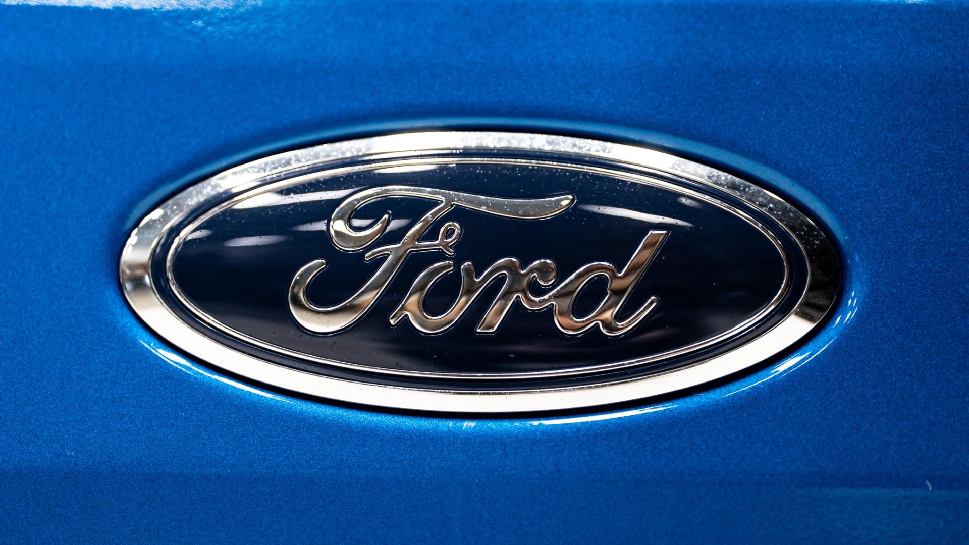 2024 FORD BRONCO in Blue, photo 12 of 44