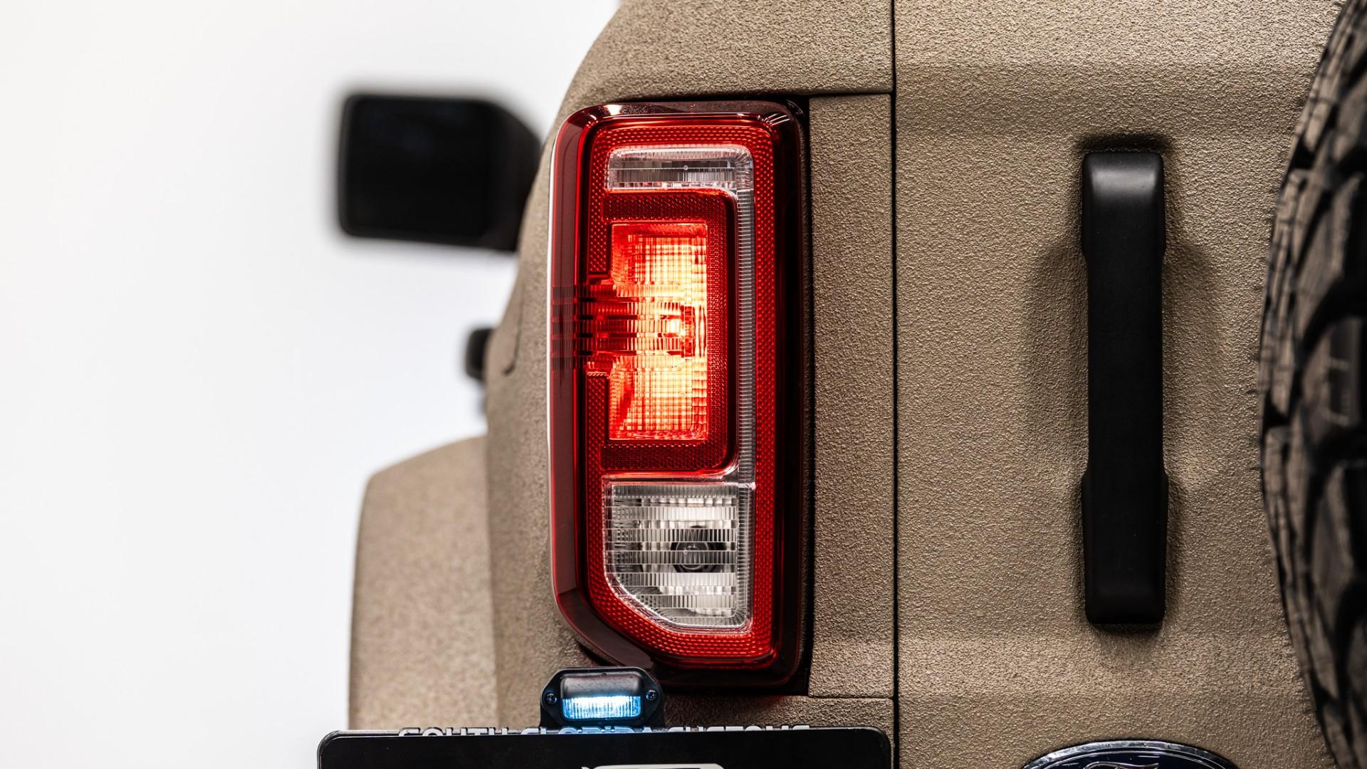 2025 FORD BRONCO in Tan, photo 11 of 60