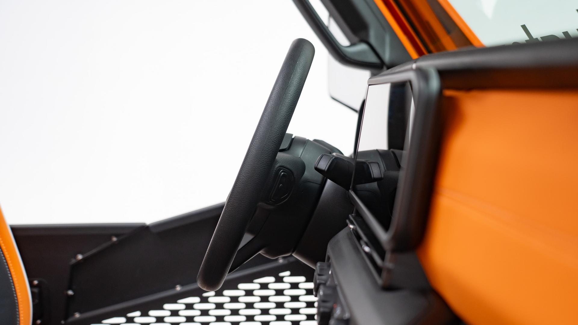 2025 JEEP GLADIATOR in Orange, photo 49 of 58
