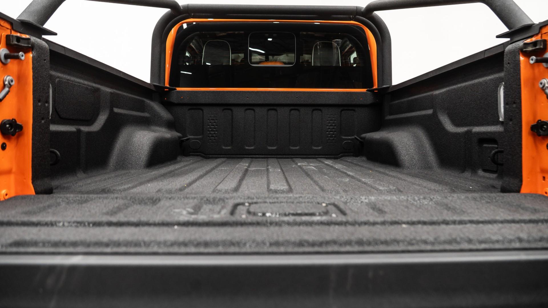 2025 JEEP GLADIATOR in Orange, photo 10 of 58