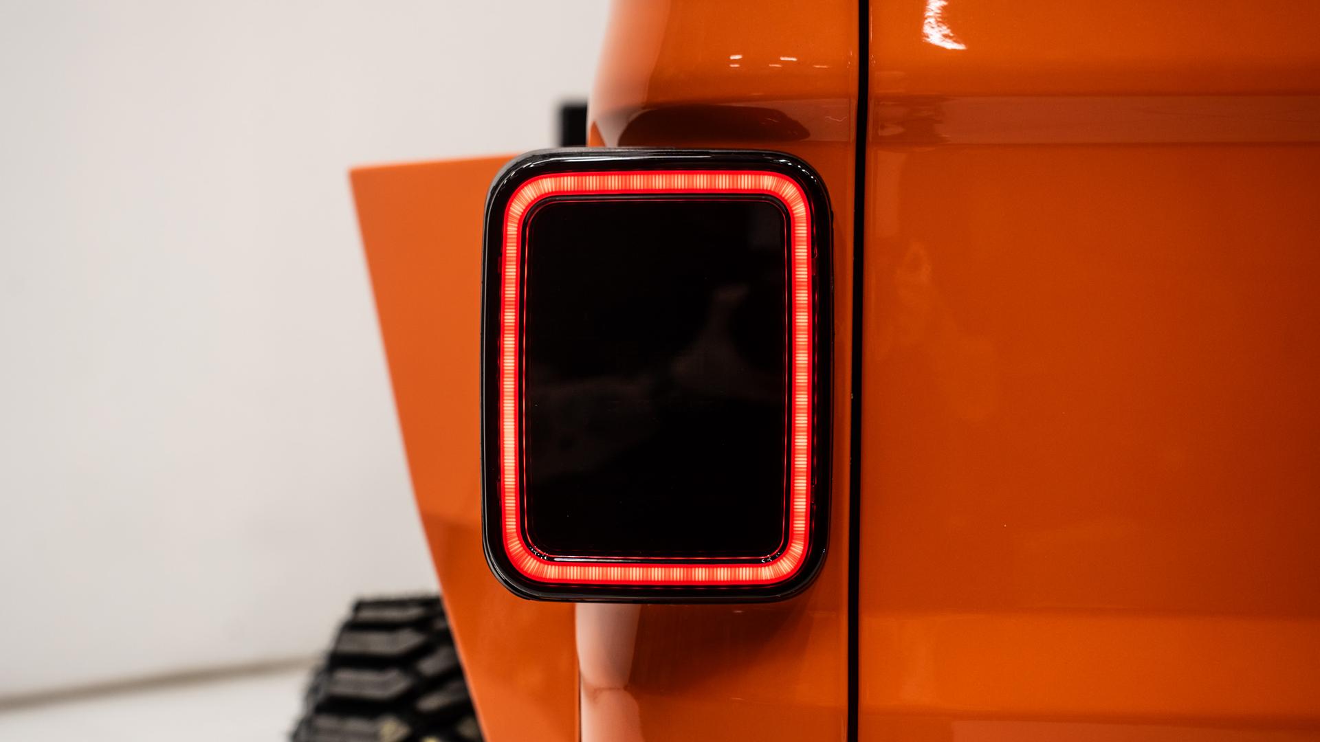2025 JEEP GLADIATOR in Orange, photo 12 of 58