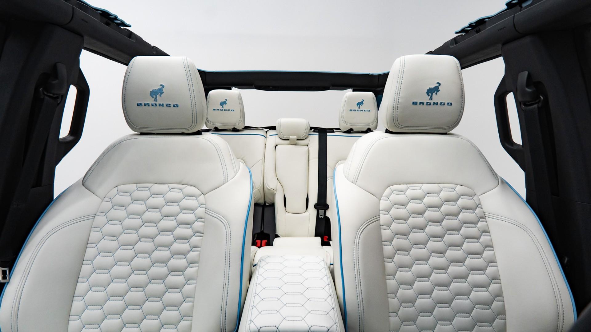 2025 FORD BRONCO in Baby Blue, photo 29 of 45