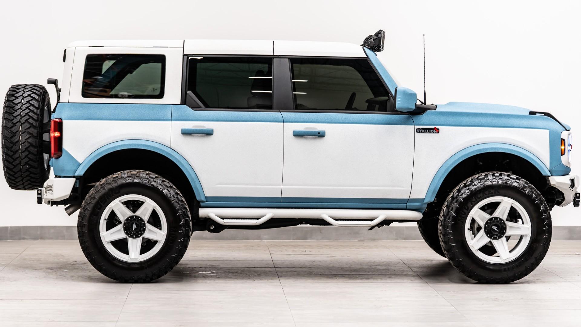2025 FORD BRONCO in Baby Blue, photo 7 of 45